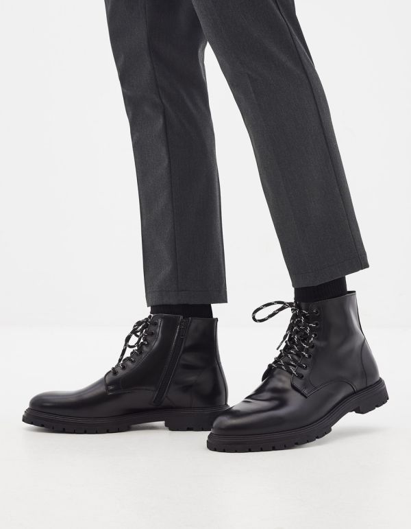 Chaussures montantes 100% cuir